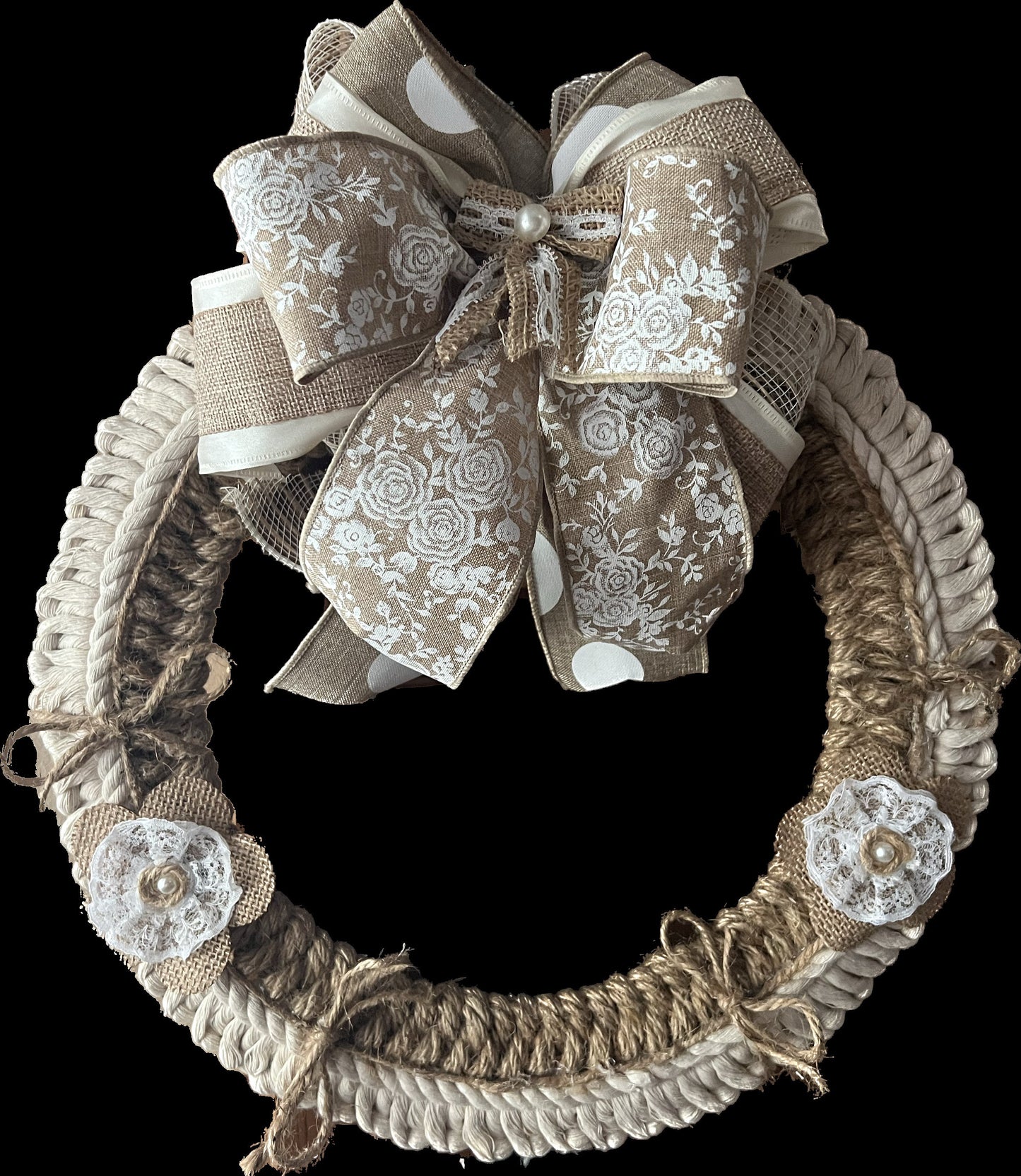 Neutral rope wreath