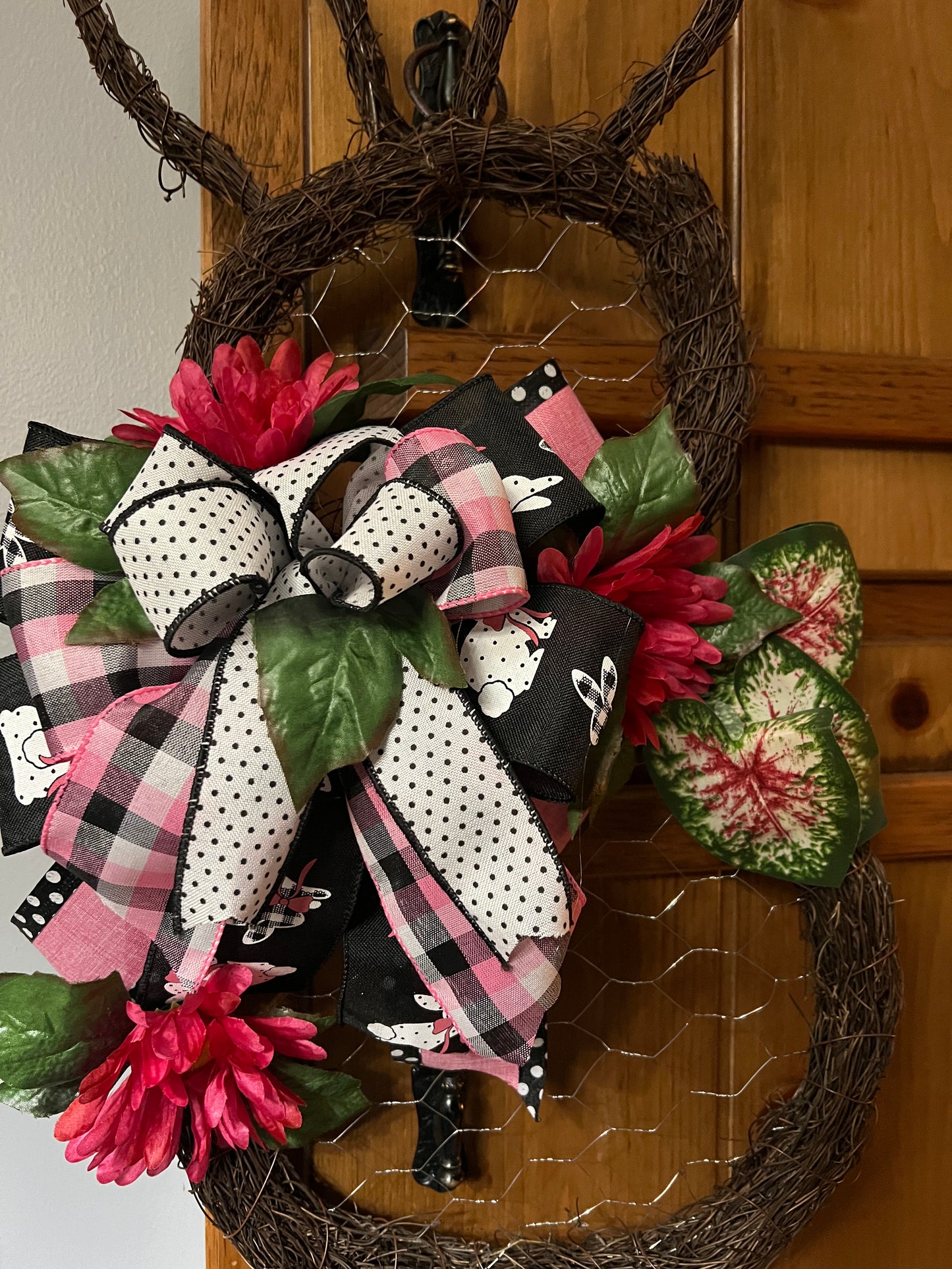 Grapevine & chicken wire Rabbits