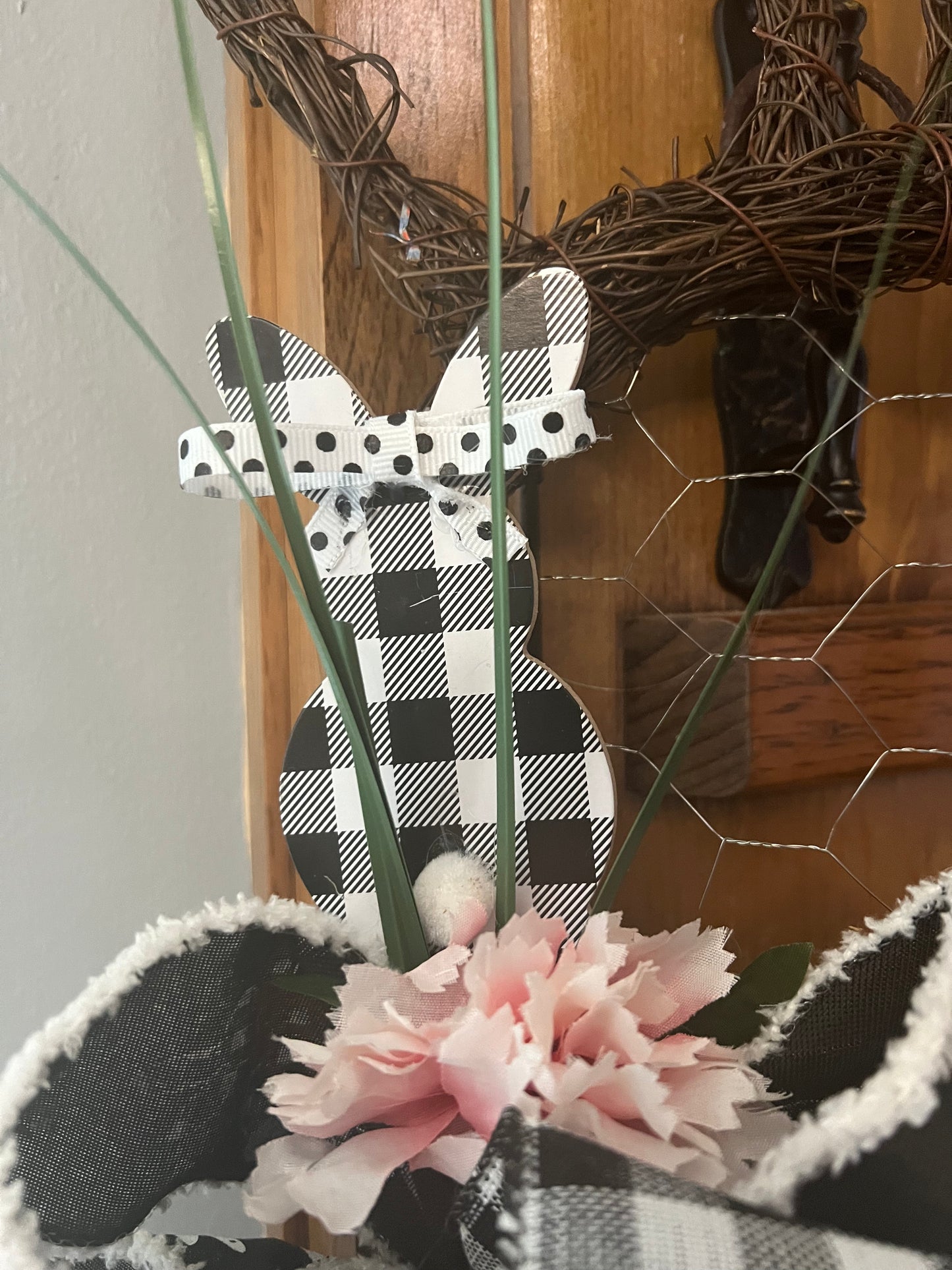 Grapevine & chicken wire Rabbits