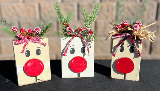 Reindeer Shelf Sitters